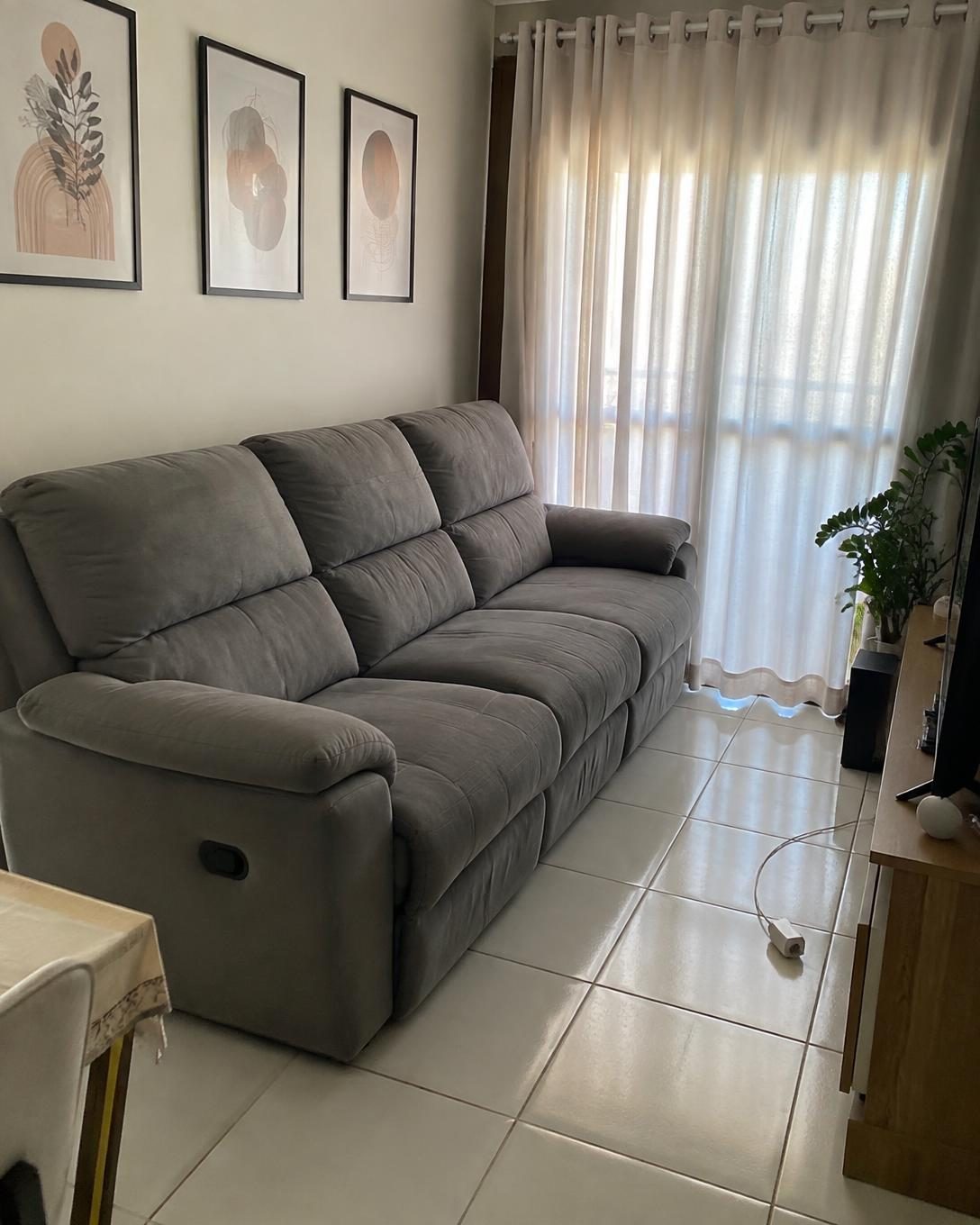 Sofá retrátil e reclinável 3 lugares